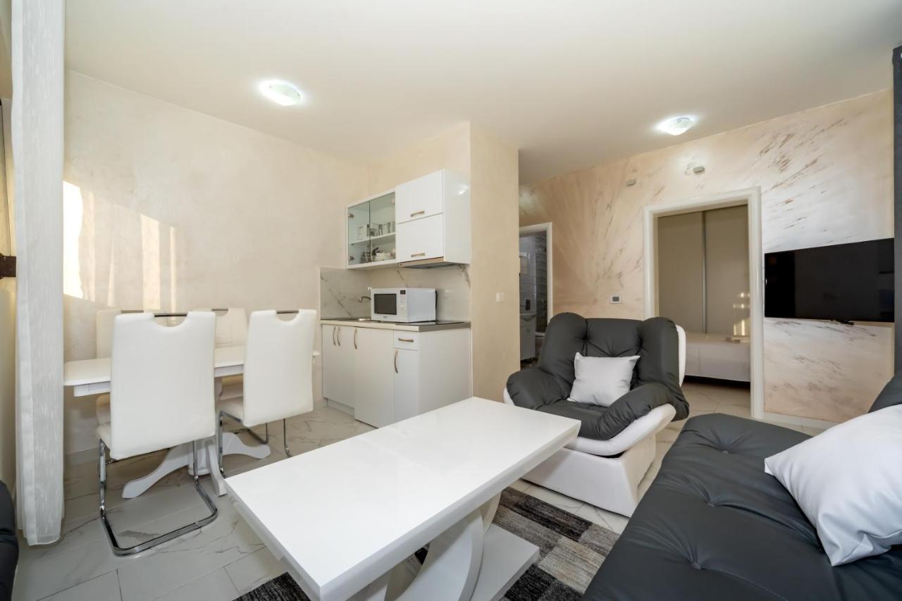 Kaom Lux Appartement Dobra Voda Buitenkant foto