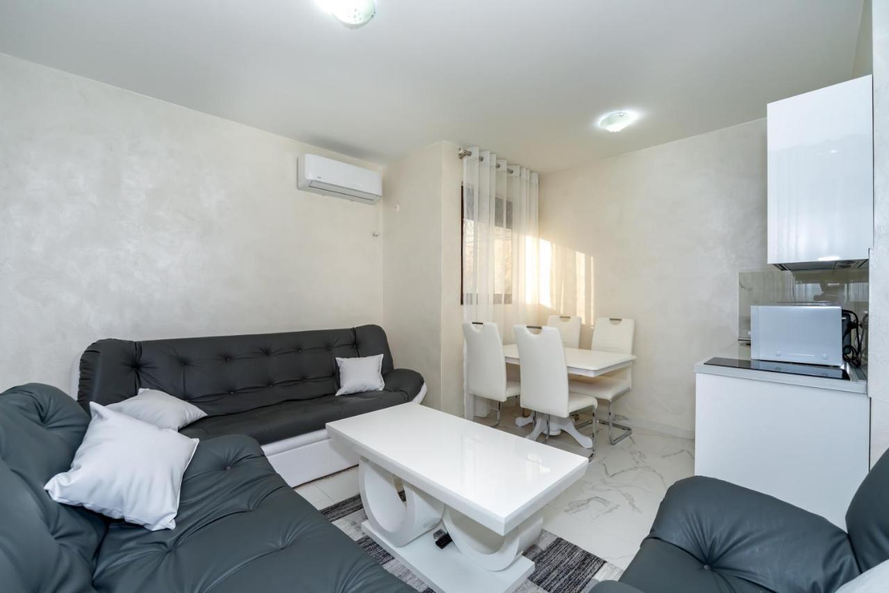 Kaom Lux Appartement Dobra Voda Buitenkant foto
