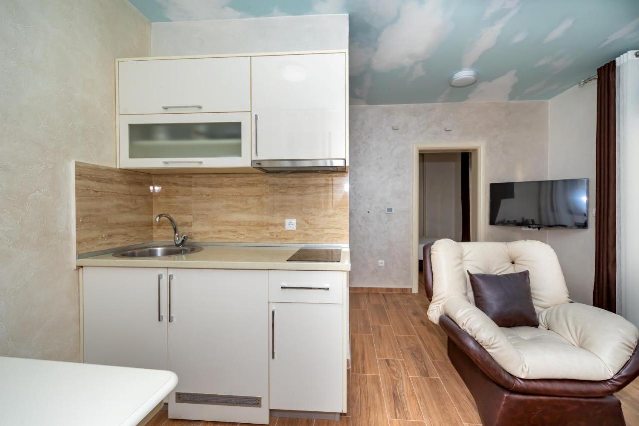 Kaom Lux Appartement Dobra Voda Buitenkant foto