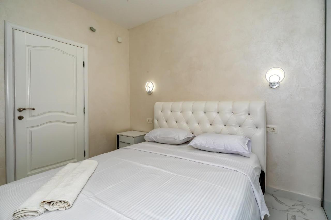 Kaom Lux Appartement Dobra Voda Buitenkant foto