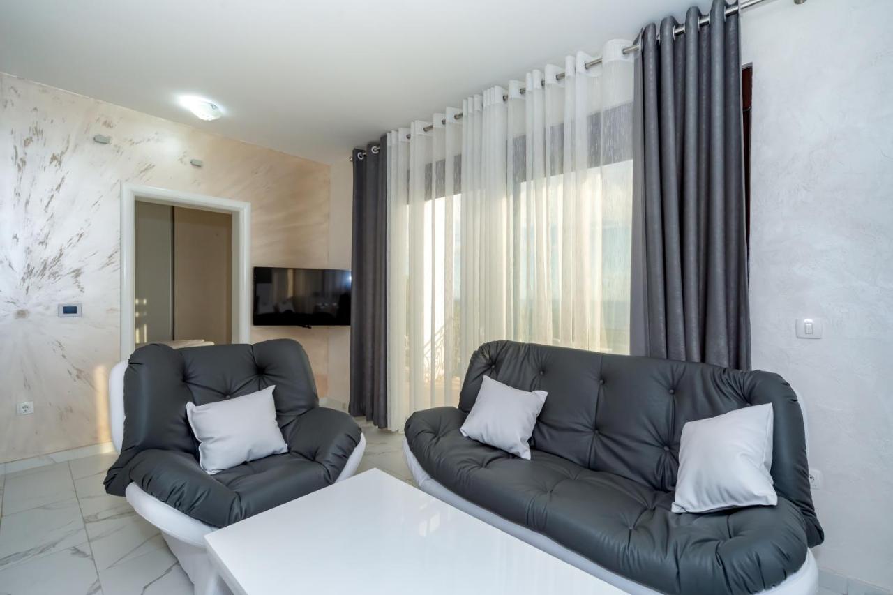 Kaom Lux Appartement Dobra Voda Buitenkant foto