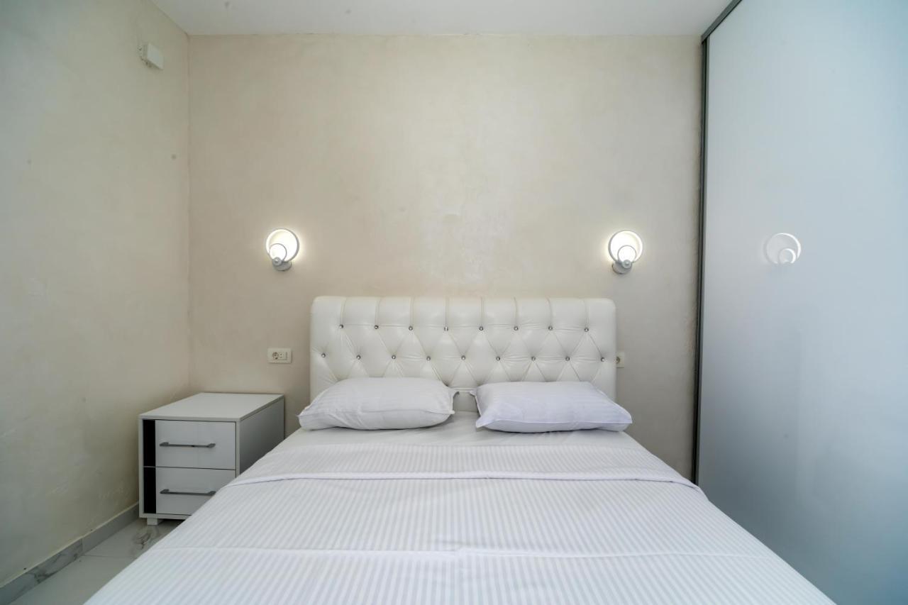 Kaom Lux Appartement Dobra Voda Buitenkant foto
