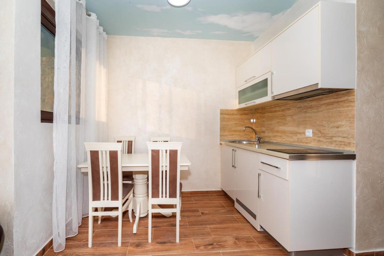 Kaom Lux Appartement Dobra Voda Buitenkant foto