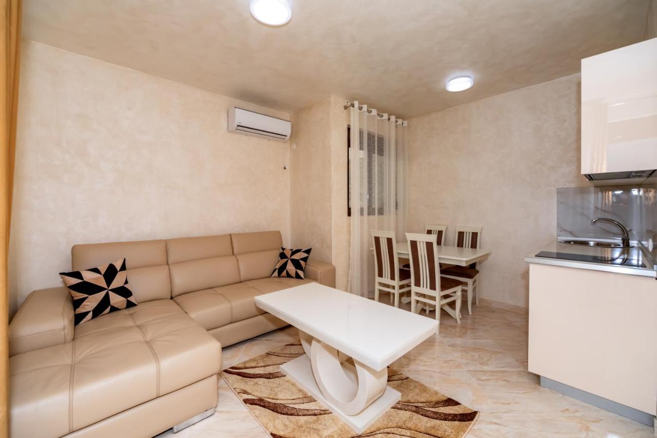 Kaom Lux Appartement Dobra Voda Buitenkant foto