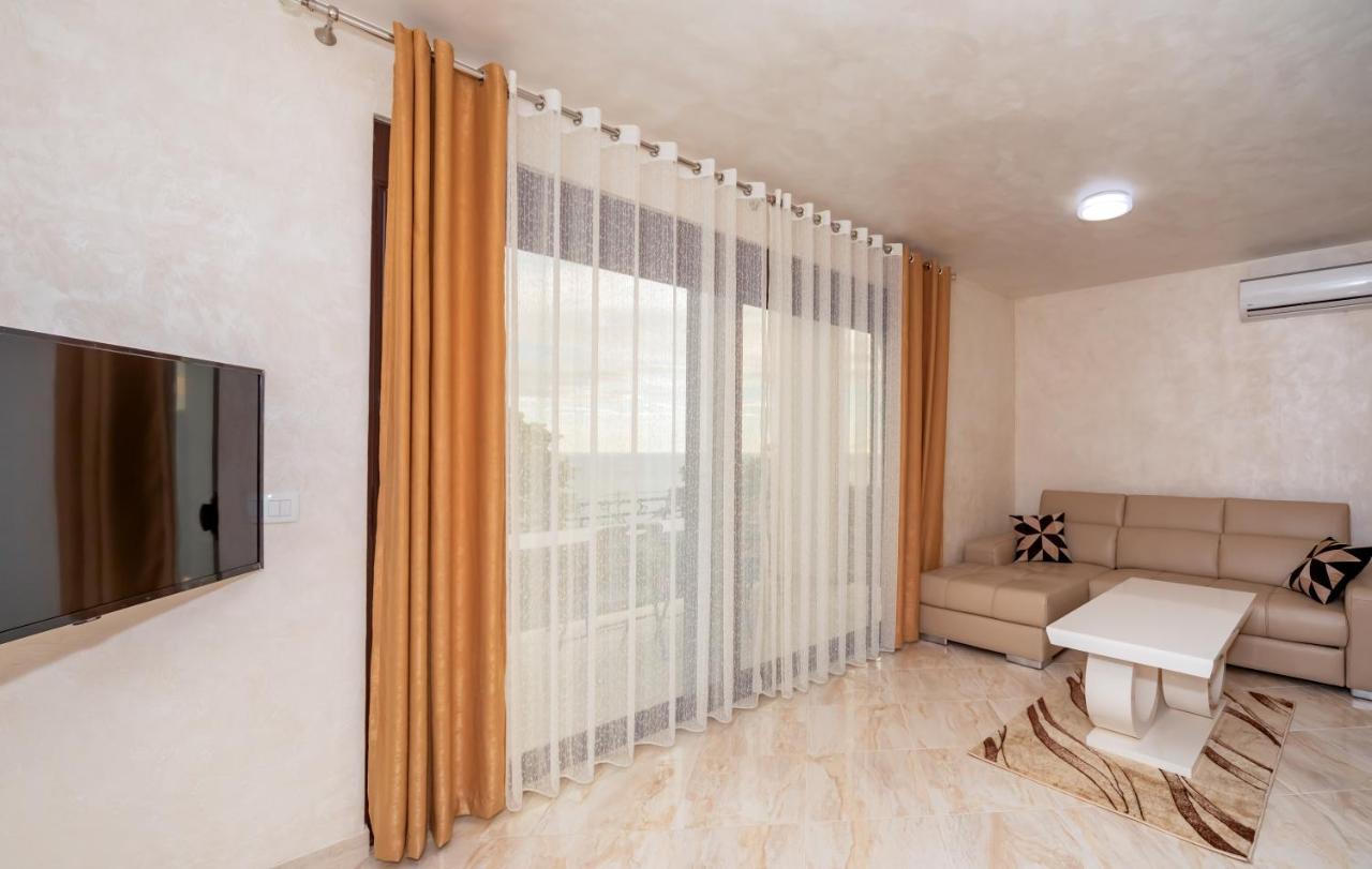 Kaom Lux Appartement Dobra Voda Buitenkant foto
