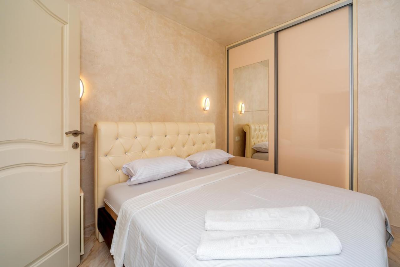 Kaom Lux Appartement Dobra Voda Buitenkant foto
