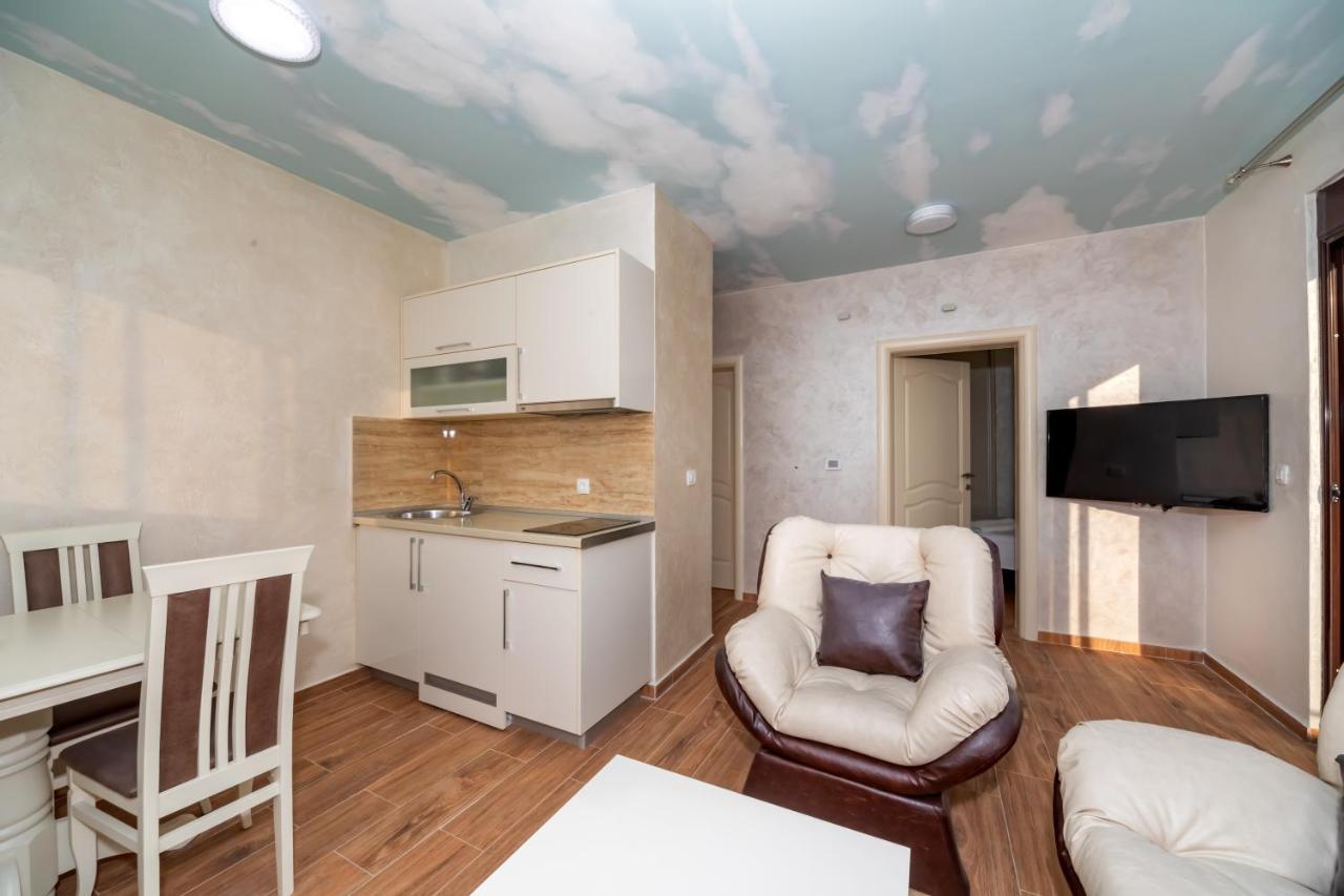 Kaom Lux Appartement Dobra Voda Buitenkant foto