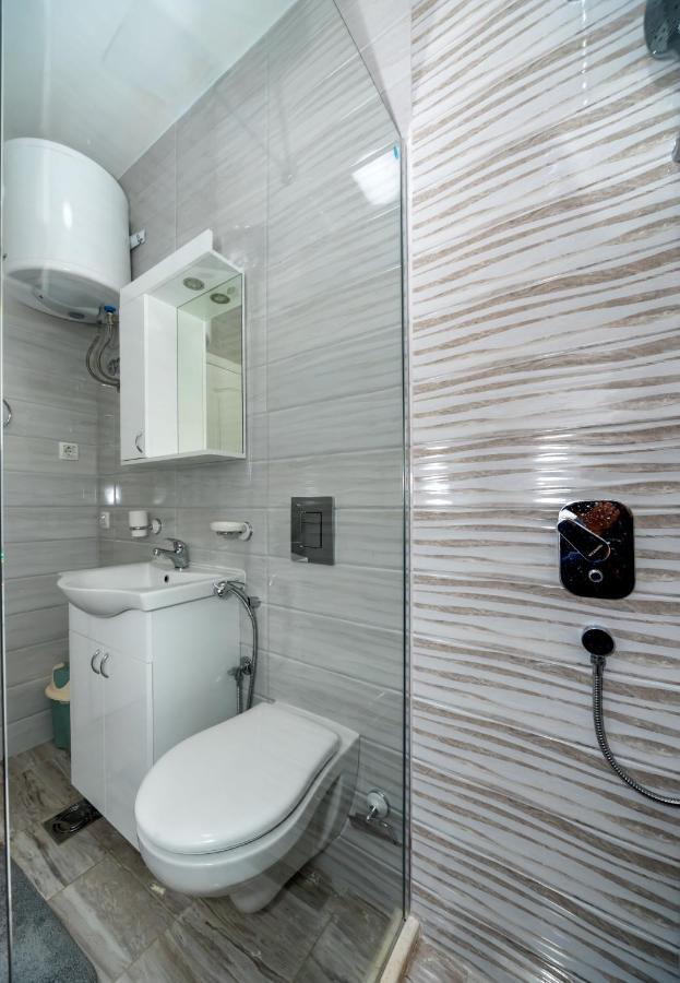 Kaom Lux Appartement Dobra Voda Buitenkant foto