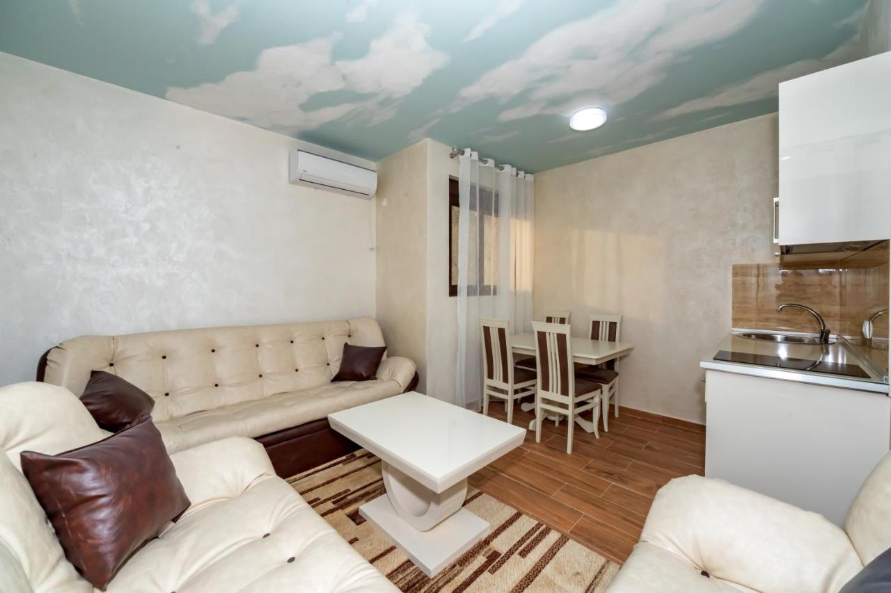 Kaom Lux Appartement Dobra Voda Buitenkant foto
