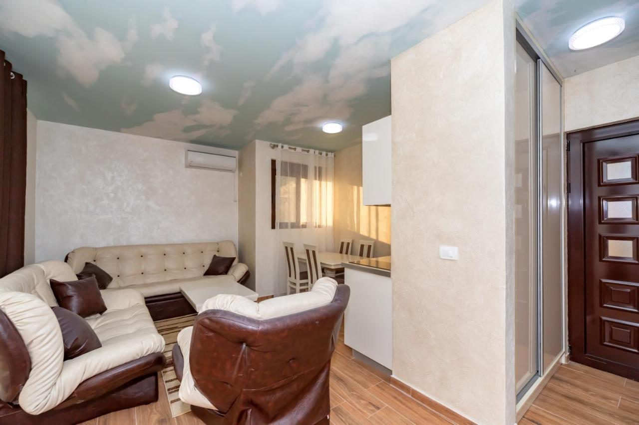 Kaom Lux Appartement Dobra Voda Buitenkant foto